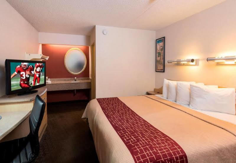 Red Roof Inn Plus+ Nashville Airport Ngoại thất bức ảnh