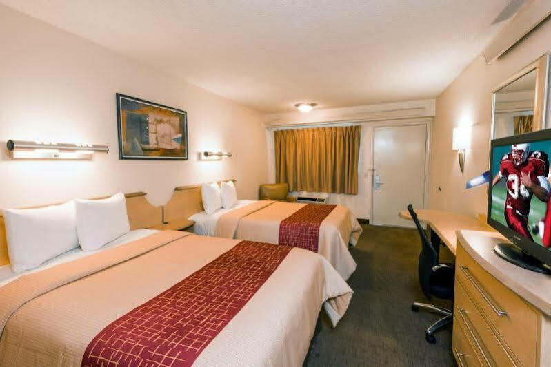 Red Roof Inn Plus+ Nashville Airport Ngoại thất bức ảnh